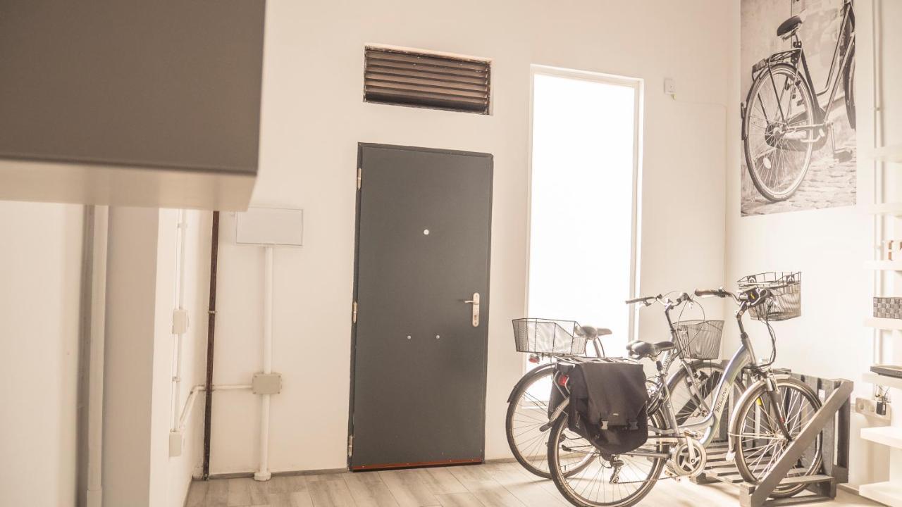 Amplio Apartamento Con Bicicletas Apartment บาเลนเซีย ภายนอก รูปภาพ
