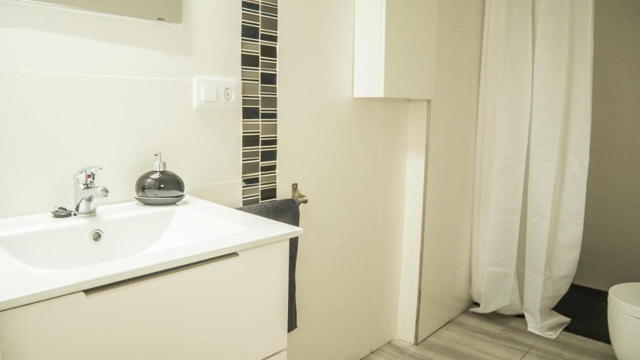 Amplio Apartamento Con Bicicletas Apartment บาเลนเซีย ภายนอก รูปภาพ